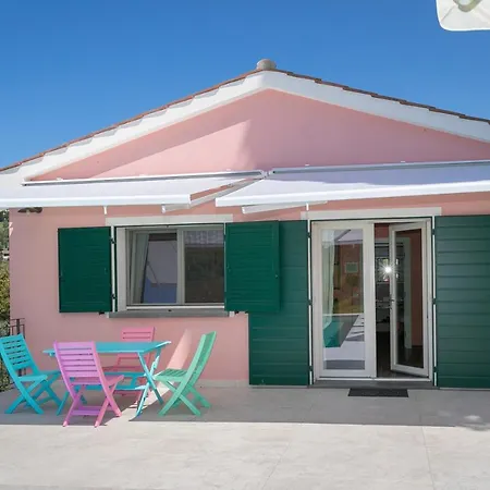 Casetta Maya Дом отдыха Рипарбелла