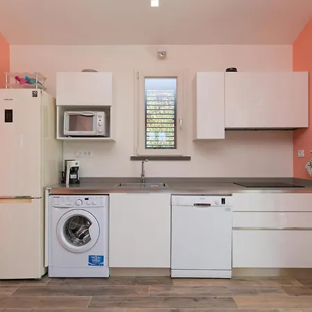 Holiday home Casetta Maya Riparbella
